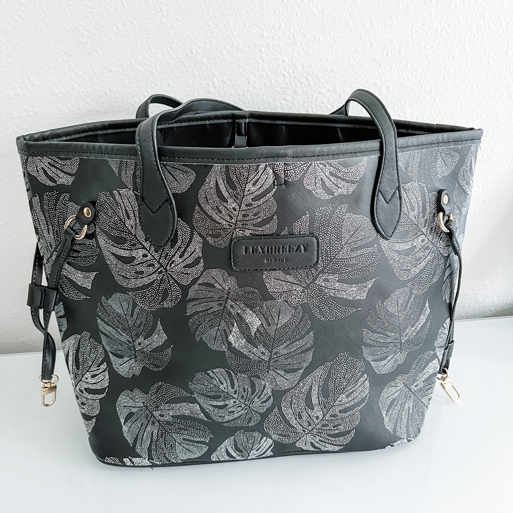 Lexbreezy Tote